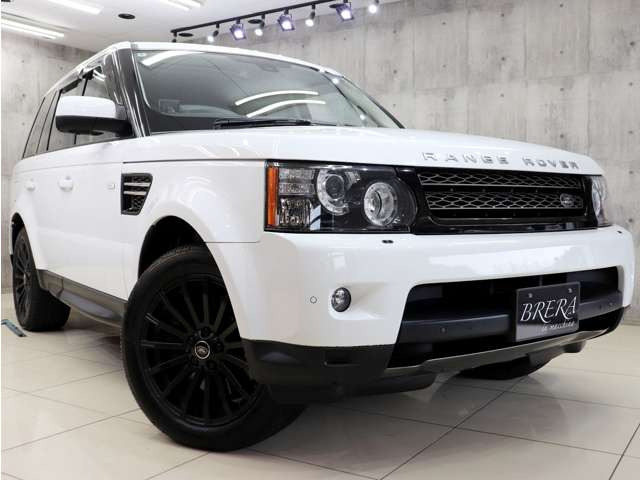 �ǂ̊p�x���猩�Ă��A���͂̃t�H�����Ɏd�オ���Ă���܂��B