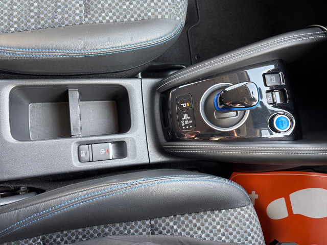 �d���p�[�L���O�u���[�L�A�I�[�g�z�[���h�@�\�t���ł��B