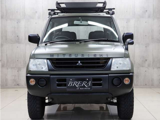 �t�����g�r���[�̓}�b�g�J�[�L�J���[�ƃ}�b�g�u���b�N�œh�蕪���A�I�V�����ȃt�����g�r���[�Ɏd�オ���Ă���܂��B