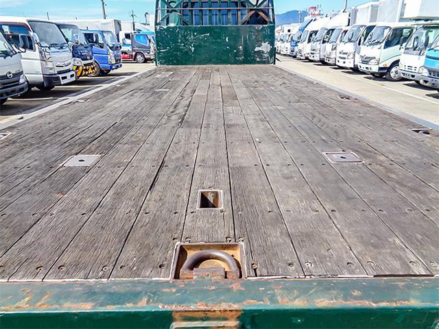 �ő�ύڗ�8100kg ���g�� ���t�b�N