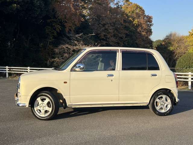 �f�ڂ��Ă���݌ɈȊO�ɂ��o�b�N�I�[�_�[�������Ă���܂��̂ŁA���C�y�ɃX�^�b�t�܂ł����k��������!