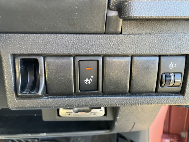 ���~�e�b�h�Ȃ̂ŃV�[�g�q�[�^�[�t���ł��B