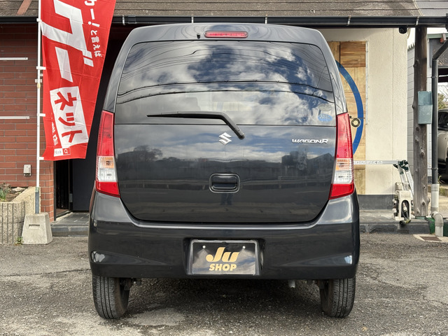 ���X�̔̔��ԗ��́A1�N�_�����󂯂Ă���̂��[�ԂɂȂ�܂���