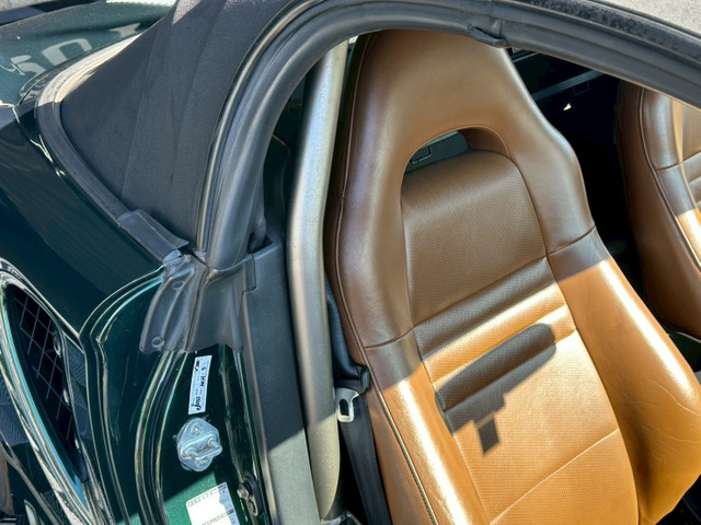 �y���[���o�[�z�����B