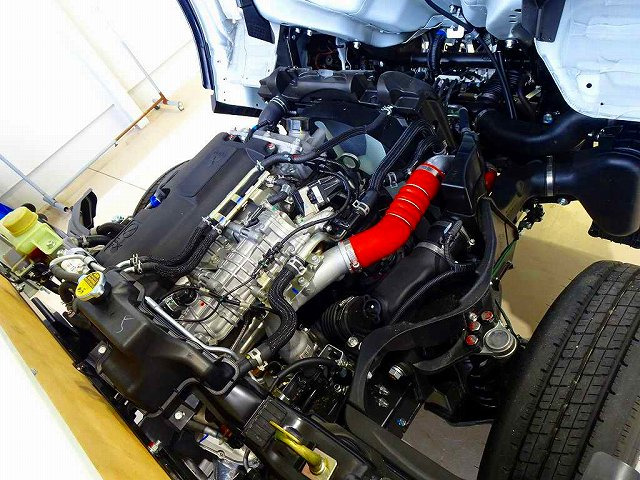 �G���W�����[��