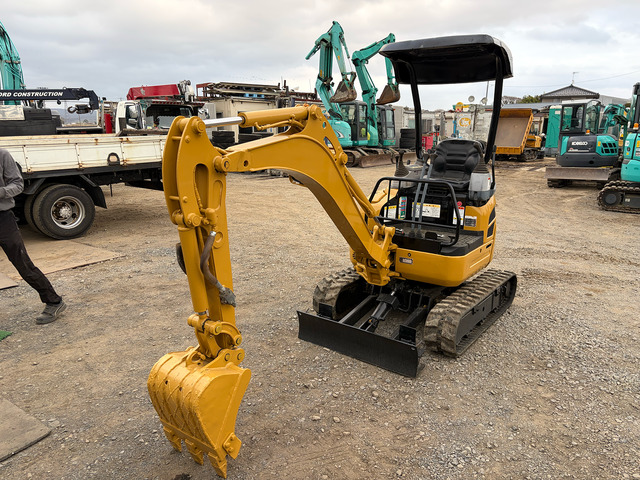 CATミニショベル