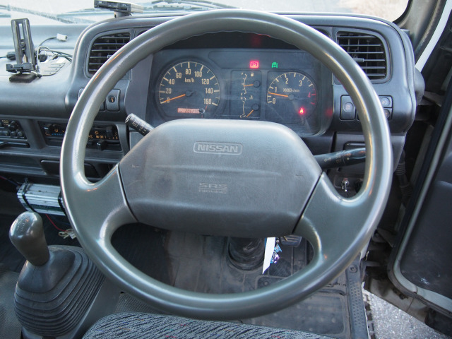 この車両の見積り、状態、在庫の有無など気になりましたらお気軽にお問い合わせください。中古車ですので1台しかございませんのでお早めのご検討をお願い致します!
