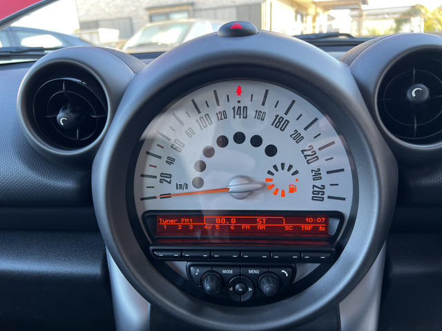 �������i���[���́w �[�ԑO���񂵂�p�b�N �x�����p�ӂ��Ă���܂��B