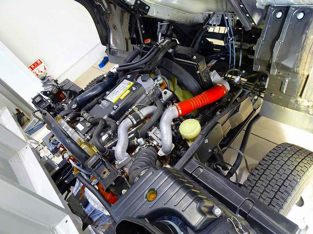 �G���W�����[��