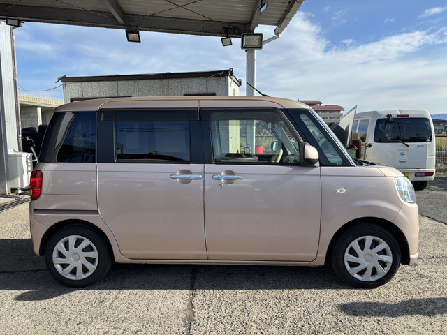 �y�x�����z���i�X�z���Ԃ������������܂��āA���ɗL�������܂��B�݌Ɏԗ��ɂȂ�܂��̂ŁA���񂲓s���̋X�������ɁA���ɗ��ĉ������B���X�\��������ƁA���ē����X���[�Y�ł��B