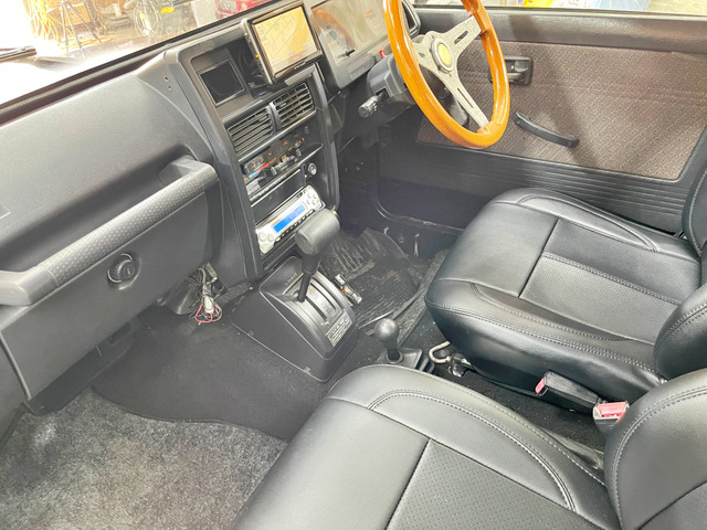 ���݌�200��ȏ�!�������񂠂邩�炲��]�̂��Ԃ�������܂�! �f�ڂ���Ă��Ȃ��݌ɎԂ������������܂��̂ŁA���C�y�ɂ��⍇��������!