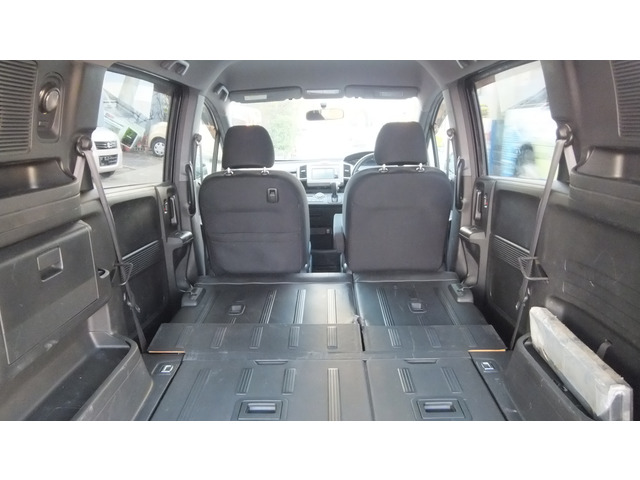 ���X�͏펞�A�����������I�Ԃ�25��ȏ����葵���Ă���܂��B�l�C�̃~�j�o���E�R���p�N�g�J�[�E�y�����Ԃ܂ŉ��ł����C����������!