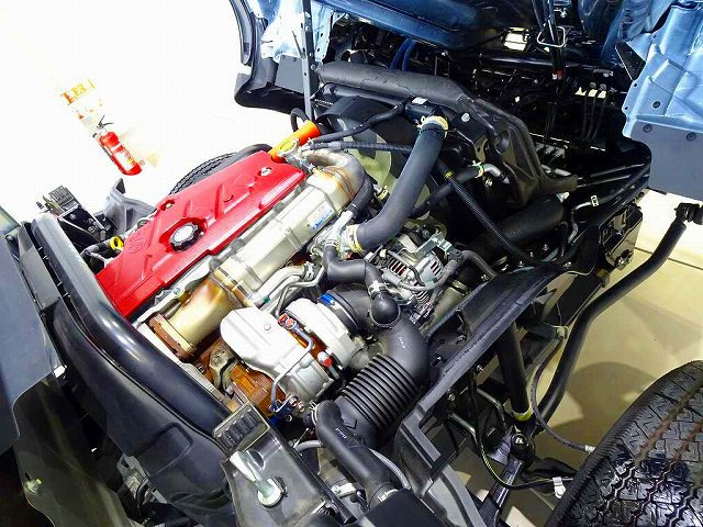 �G���W�����[��