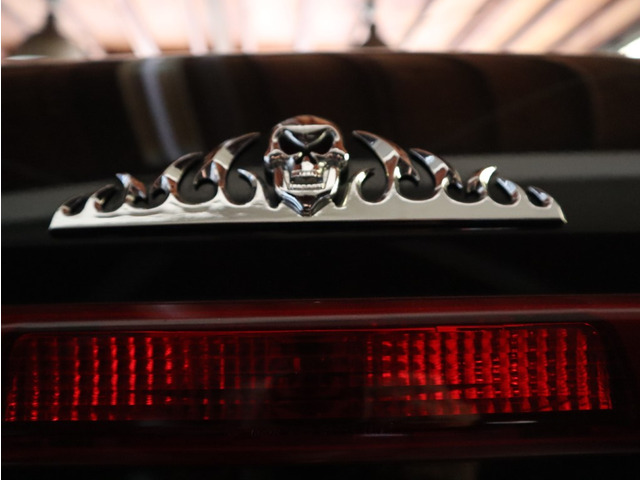 �n�C�}�E���g�X�J���G���u����