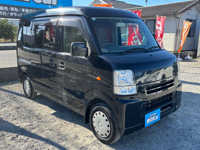 �K���X�R�[�e�B���O�Ȃǂ��s���Ă���܂��B�v���̋Ǝ҂ɂ��A�{�H�ł��̂ł����S���Ă����݂��������B