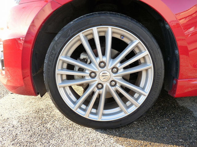 �f�U�C���̗ǂ��X�C�t�g�X�|�[�c17�C���`�A���~�z�C�[��!!�u���W�X�g���A�h���i�����^�C���̎R���܂��������܂��B