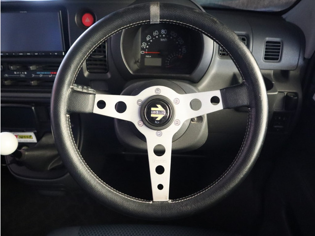 MOMO�X�e�A�����O