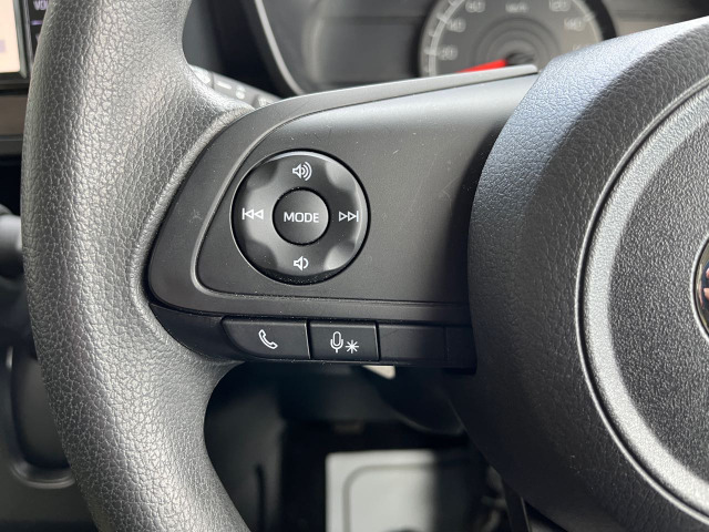 �y�n���h���{�^���z�ڐ���傫�����炷���ƂȂ��{�^���̑�����s�����Ƃ��ł���̂ŁA���S�ɂ��z���ł��܂��ˁB