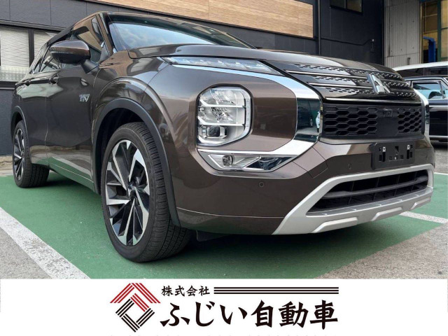 アウトランダー(三菱) PHEV 2.4 P 4WD　シートヒーター ETC 電動リアゲート 中古車画像