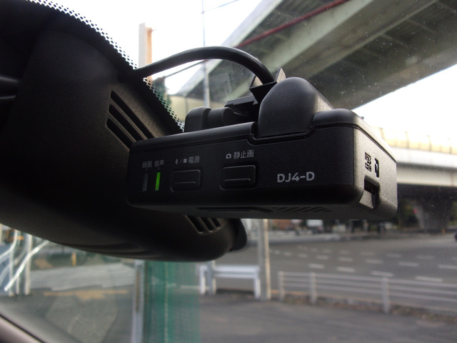 �����I�v�V�����h���C�u���R�[�_�[�B