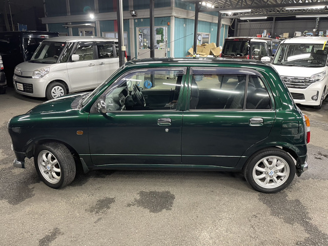 �O���d�グ�A�����A�j���d�グ�A�����N���[�j���O�v���܂��B���̒S���҂���������d�グ�A�[�Ԃ����Ē����܂��B