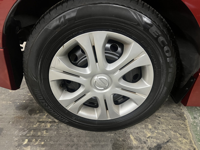 足回りも含めて現車確認可能です。タイヤの残量や状態など気になる点はお気軽にお問い合わせください。