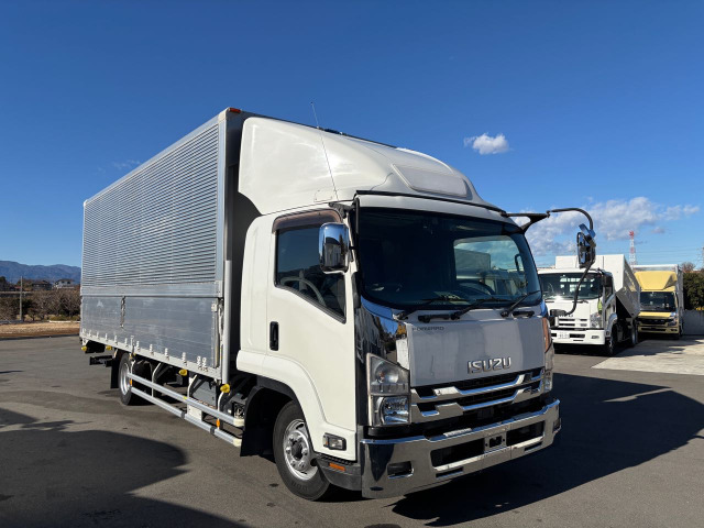 フォワードウィング