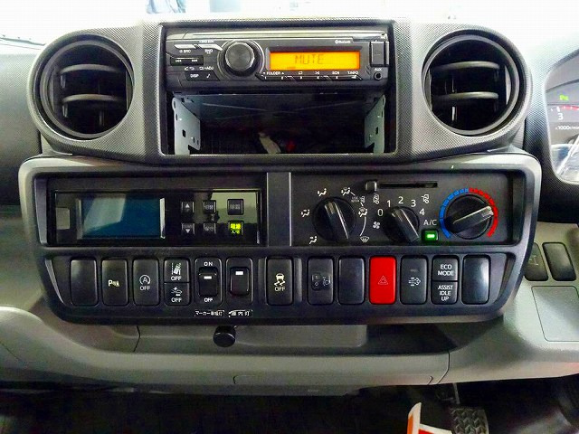 AC PS PW SRS ABS �W���h�A���b�N ���d�i�~���[ AM/FM �o�b�N���j�^�[ �^�[�{ �r�C�u���[�L �Ԑ���E�x�񑕒u PCS �A�C�h�����O�X�g�b�v �t�H�O�����v TRC ����LED�� �n�C���[�t