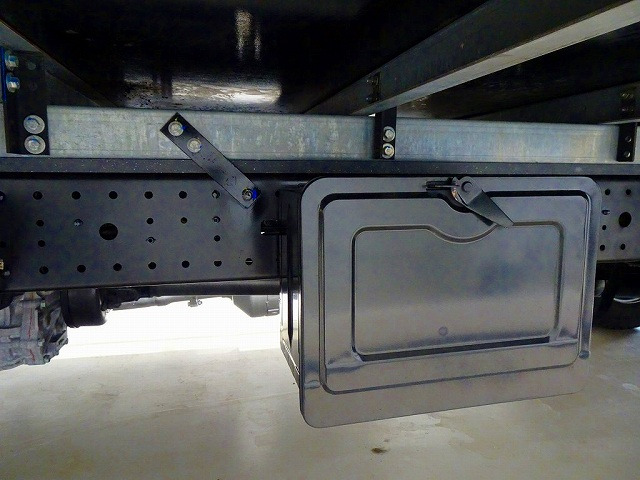 �R���^���N100L �^�C���~��2�� ���V���V�����H� �V���[�V�� �K�~��/�}�t���[�h�� �d�グ�ɗ͂����Ă��܂��B