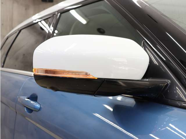 �I�V������LED�^�[���V�O�i���t���h�A�~���[�ɂȂ�܂��B