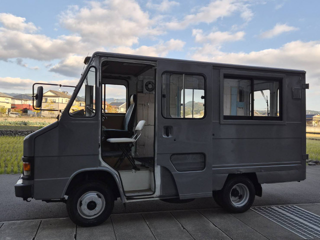 クイックデリバリーバン