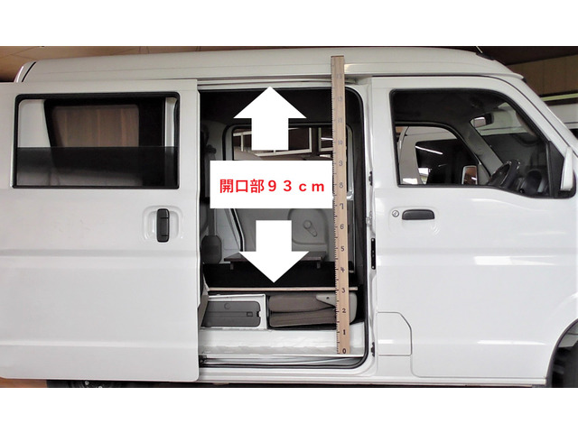 ���Ђ̎ԗ��͊J����(����)�������Ȃ�Ȃ��悤�o�����x�[�X�ɂ��Ă���܂��A�����ɂ͎��[��t���Ă��܂���B