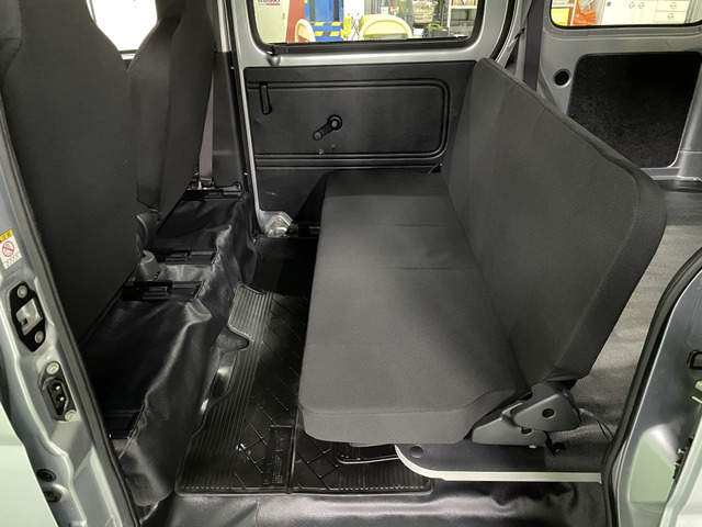 ���C�ӕی����t�@�C�i���V�����v�����i�[�̎��i���������A�h�o�C�U�[�����J�ɂ��ē������Ă��������܂��B