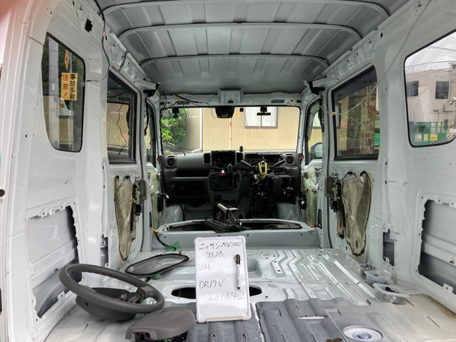 ���Ђ͑S�ԓ��Ɏ��ԓ����p�[�c�����O���A���̉B���␅�v�����������m�F���A�p�[�c��1��1��􂢐���v���܂����̂��Y��Ȏԗ��ł��B�摜�ɂ�1�䖈�Ɏԑ�NO��t���Ă��܂��̂ł���Ă܂����\�ł͌�����܂���