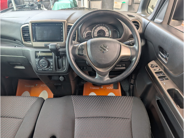 �_�b�V���{�[�h���肪�Ⴂ�̂őO���̎��E����������Ɗm�ۂ���Ă܂��B�����̕��ł��O�����������茩�n���܂��B