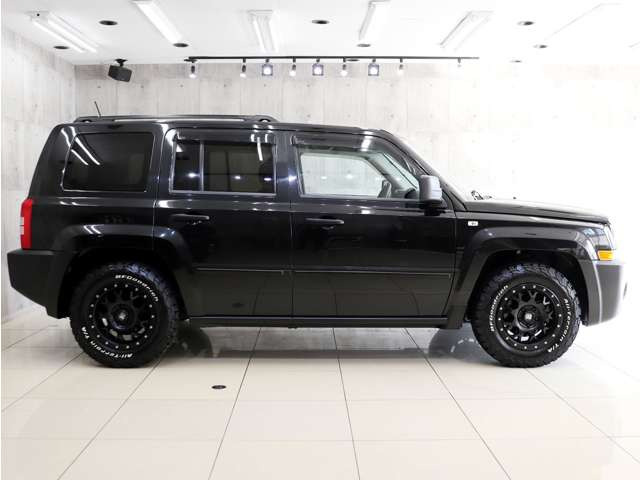 �V�iBF�O�b�h���b�`AT�^�C���𑕒������p�g���I�b�g�̓A�N�e�B�u�Ȏd�l�ɂȂ��Ă���܂��B