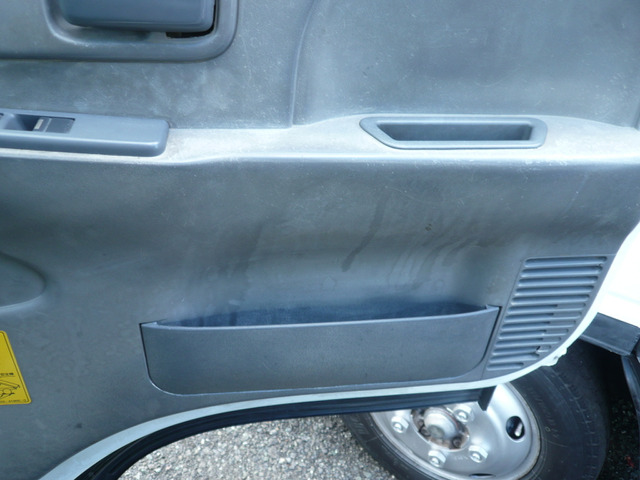 �h�A�|�P�b�g�ɂ����[�X�y�[�X����܂���