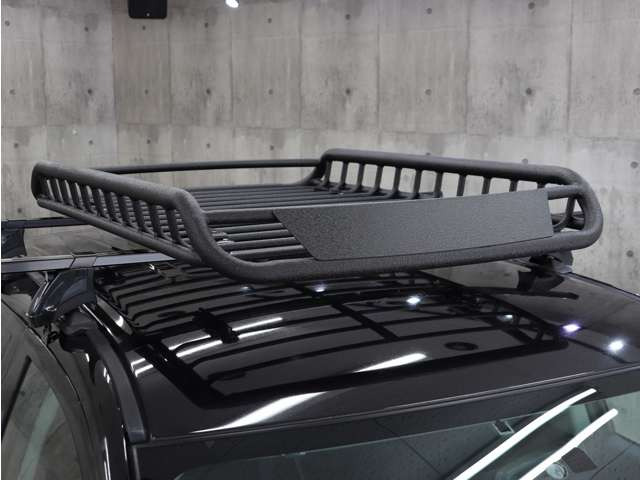 �V�i���[�t���b�N�t���ł�!�L�����v��A�E�g�h�A�V�[���Ȃǂɍs�����ȂǁA��������̉ו����^�ԍۂɖ��ɗ��֗��ȃA�C�e���ł���