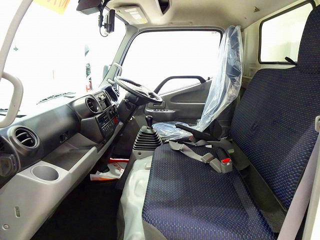 AC PS PW SRS ABS �W���h�A���b�N ���d�i�~���[ AM/FM �o�b�N���j�^�[ �^�[�{ �r�C�u���[�L �Ԑ���E�x�񑕒u PCS �A�C�h�����O�X�g�b�v �t�H�O�����v TRC ����LED�� �n�C���[�t