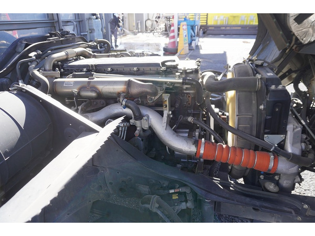 �L�x�ȃg���b�N�A���p�ԁA�n�C�G�[�X�Ȃǎ�舵���Ă���܂��B��xHP�������������Bhttp://www.vantruck.co.jp/