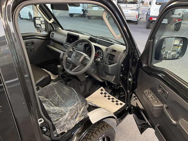 �V�[�g�ɂ͑傫�ȃV�~��؂�Ȃǂ��Ȃ��Y��ȓ����ł�!!