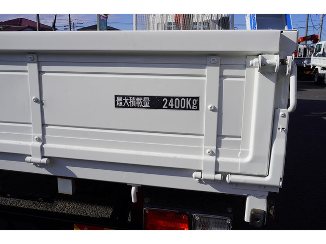 �V�Ԓ����������Ă���܂��B���g�p�̎ԂȂǂ����Ŕ[���������g���b�N����������u���Ă���܂��̂ł������������B