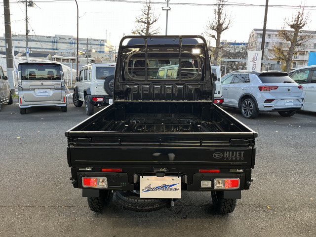 �����ԕی��ł�����̂��q�l�͐����x�����������k���󂯂ł��܂��B �ڂ����͂��莝���̏،��E�Ԍ��؂��������̏ゲ���k�������B