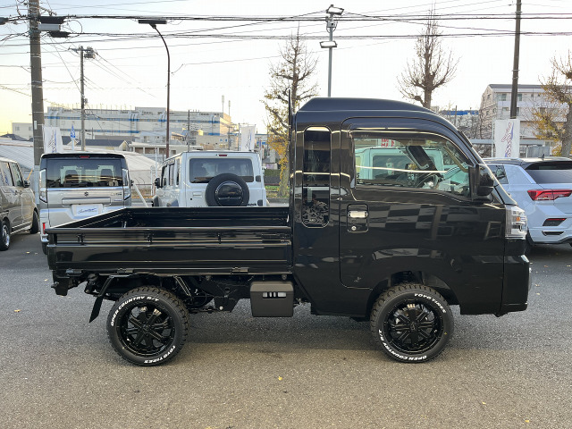 �Ŋ��̉w�͑��͌��E���{�E�������w�ɂȂ�܂��B ���O�A��������΂��߂��̉w�܂ł��}���ɍs���܂��̂ŁA��x�S���X�^�b�t�܂ł��A�����������B