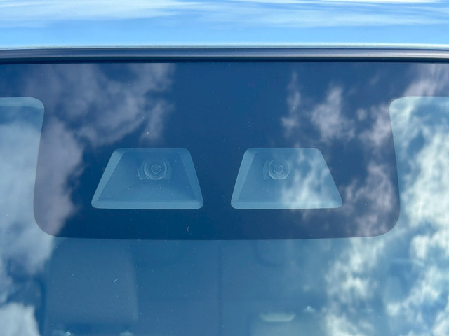 衝突軽減ブレーキのスマートアシスト?も付いて安心♪♪