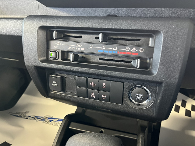 �X�}�[�g�A�V�X�g��A�C�h�����O�X�g�b�v�ȂǑ������ځ�