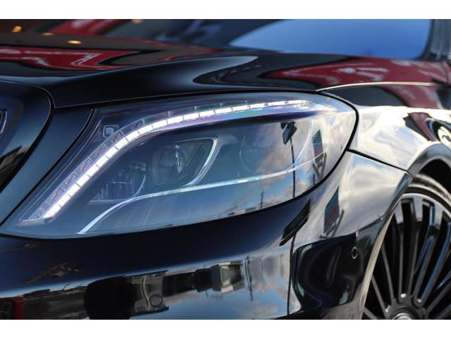 �w�b�h���C�g�͓��Ɏ��Ƀ��C�g�X���[�N�Ńv���e�N�V�����t�B�����{�H�ς݂ł��B