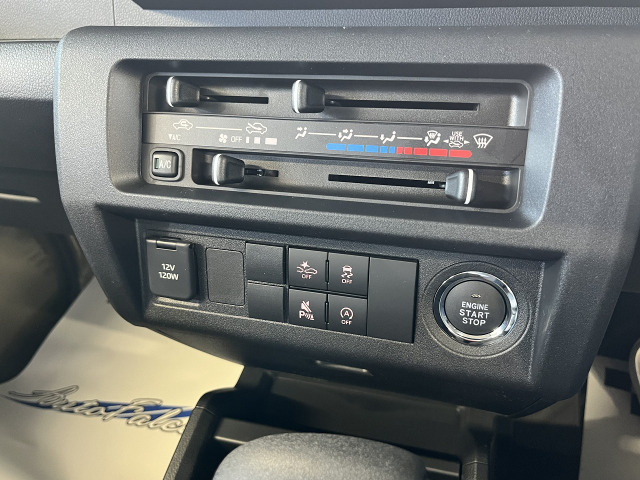 �X�}�[�g�A�V�X�g��A�C�h�����O�X�g�b�v�ȂǑ������ځ�