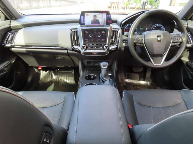 クラウンハイブリッド 2.5 RS アドバンス