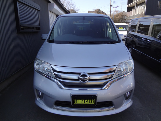 セレナ2.0 ハイウェイスター S-HYBRID Vセレクション